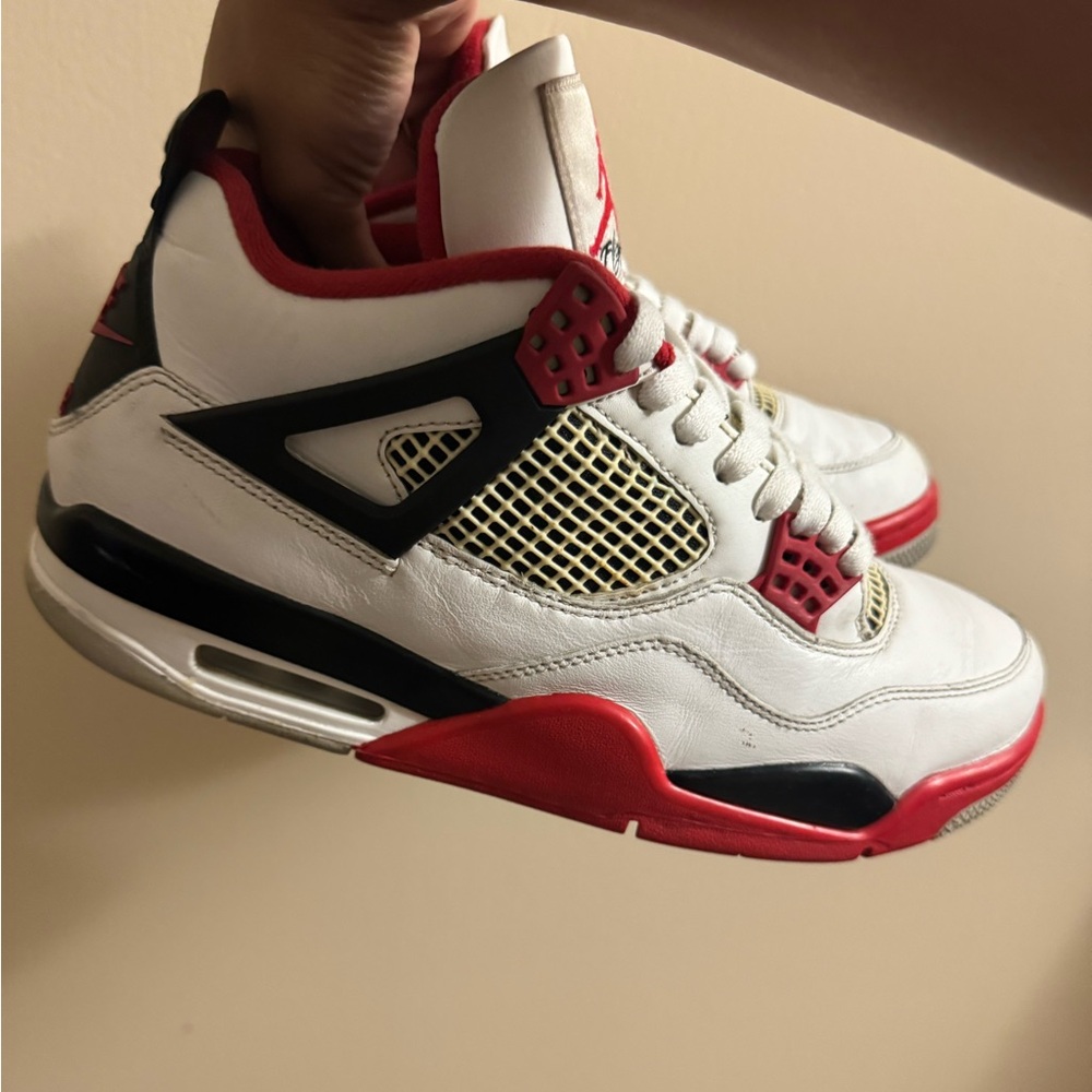 Jordan 4 Fire Red